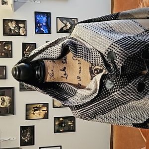 Cozy Warm Plaid Stitched Partial Hooded Shawl